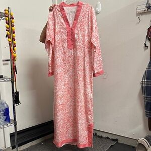 Elegant Pink Floral Maxi Dress